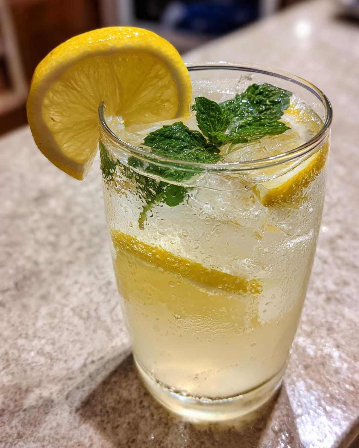 Elderflower Lemonade - detail 4