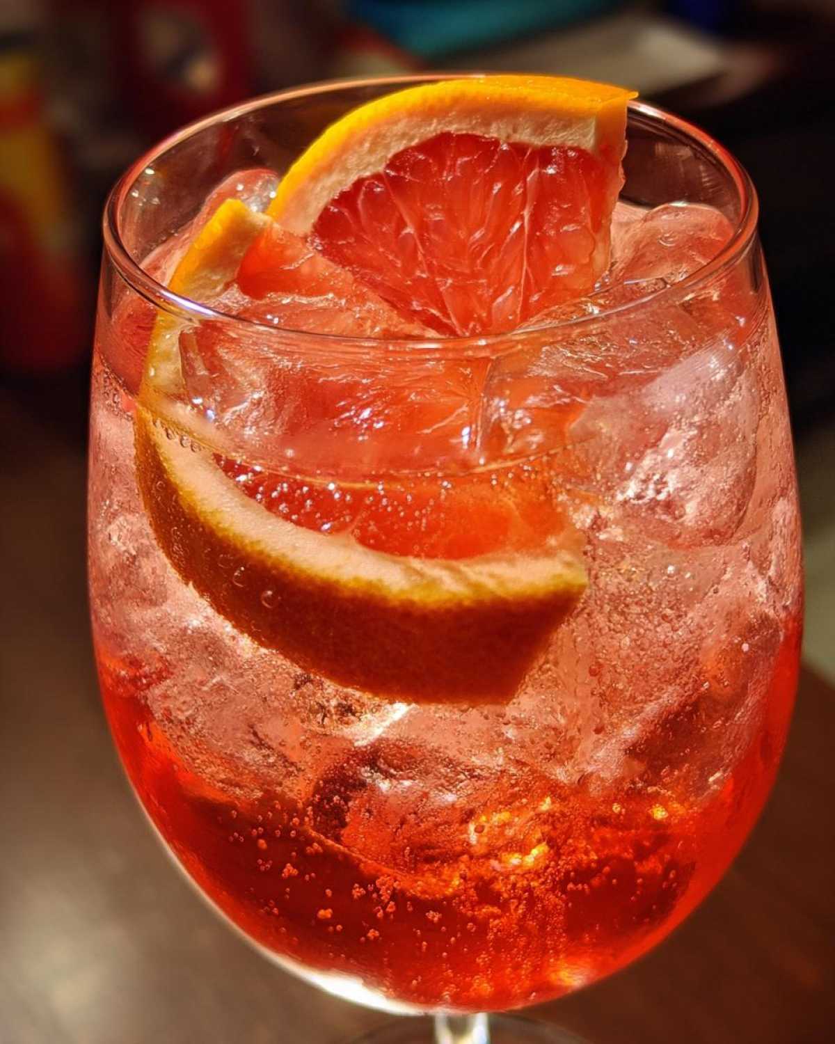 Grapefruit Campari Spritz - detail 1