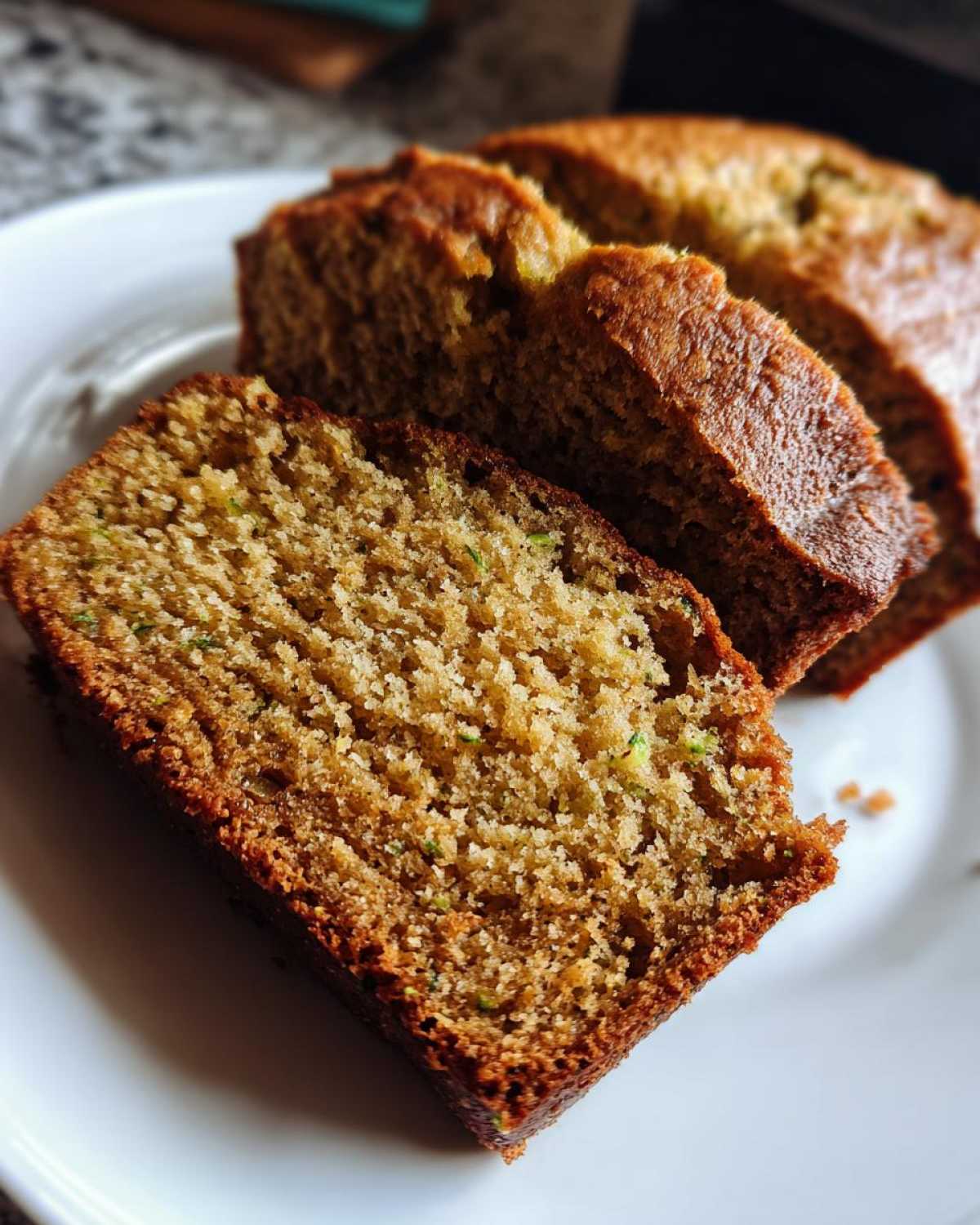 Irresistibly Moist Crockpot Zucchini Bread for Fall Gatherings - detail 1
