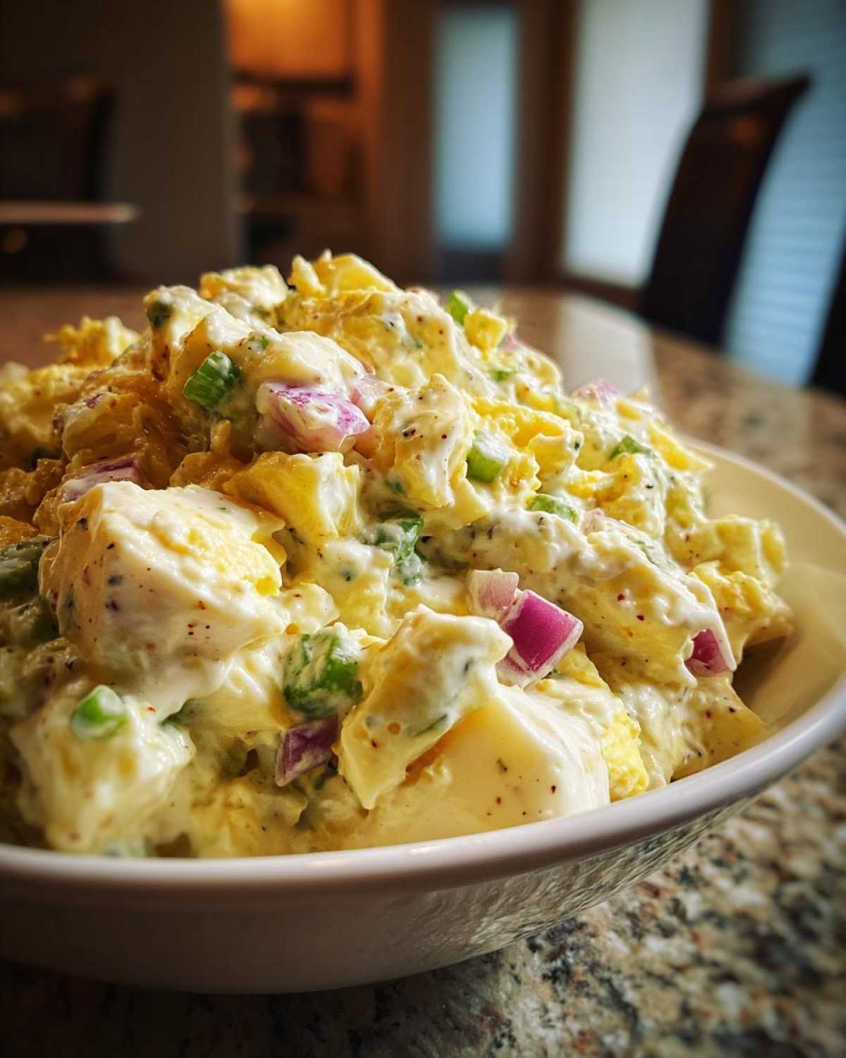 Old-fashioned potato salad - detail 2