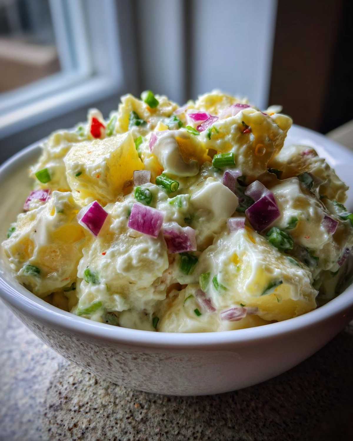 Old-fashioned potato salad - detail 4