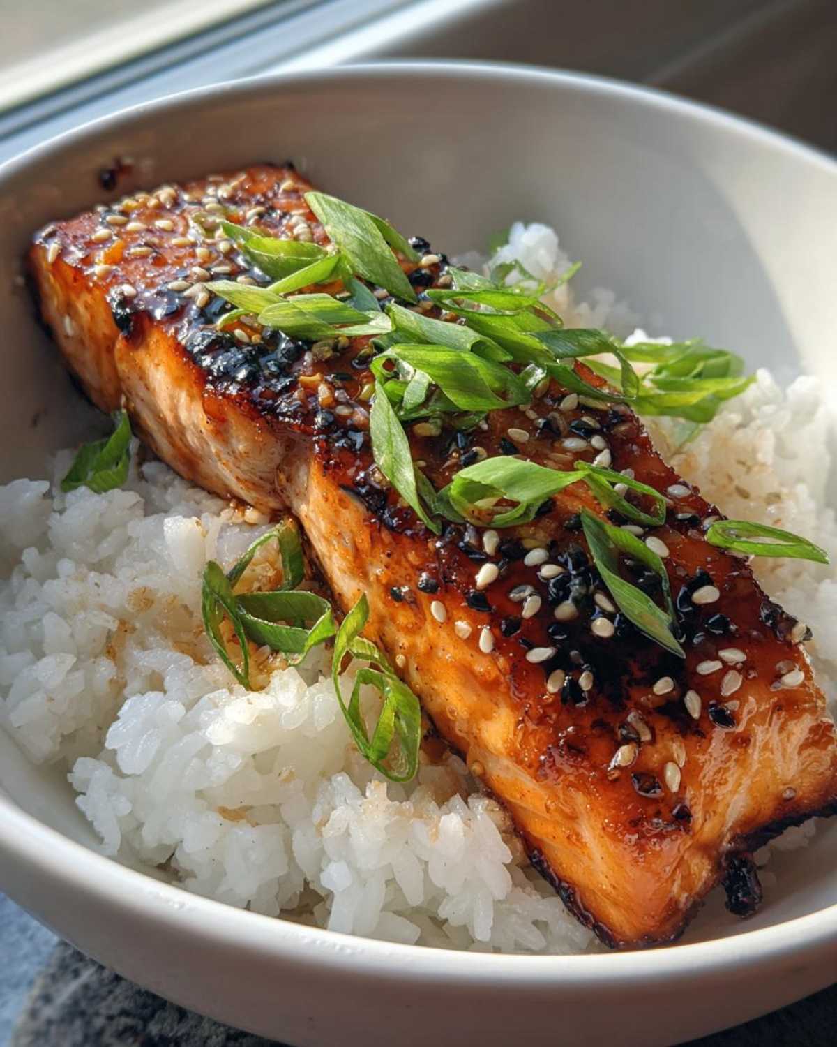 Teriyaki Salmon Bowl - detail 1