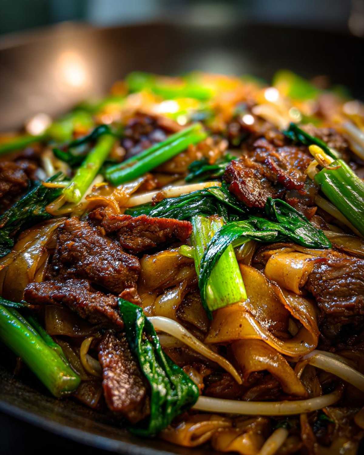 Chinese Beef Chow Fun - detail 1