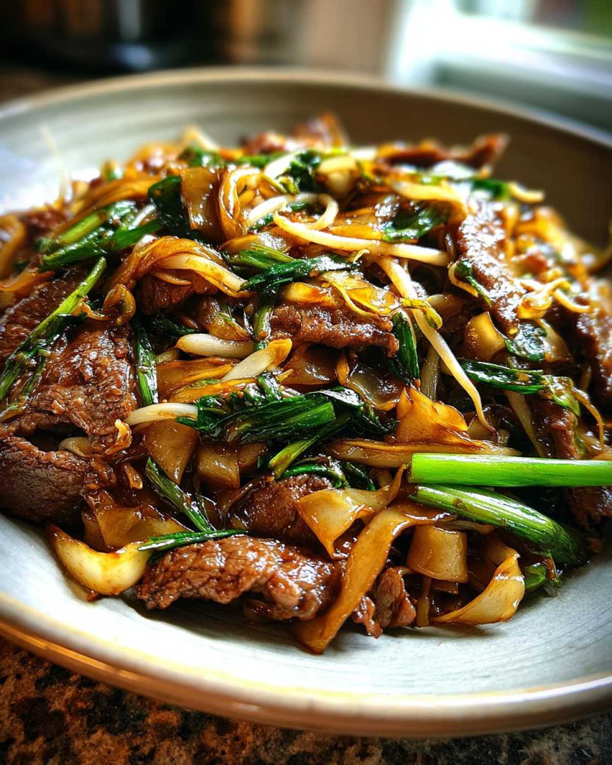 Chinese Beef Chow Fun - detail 3