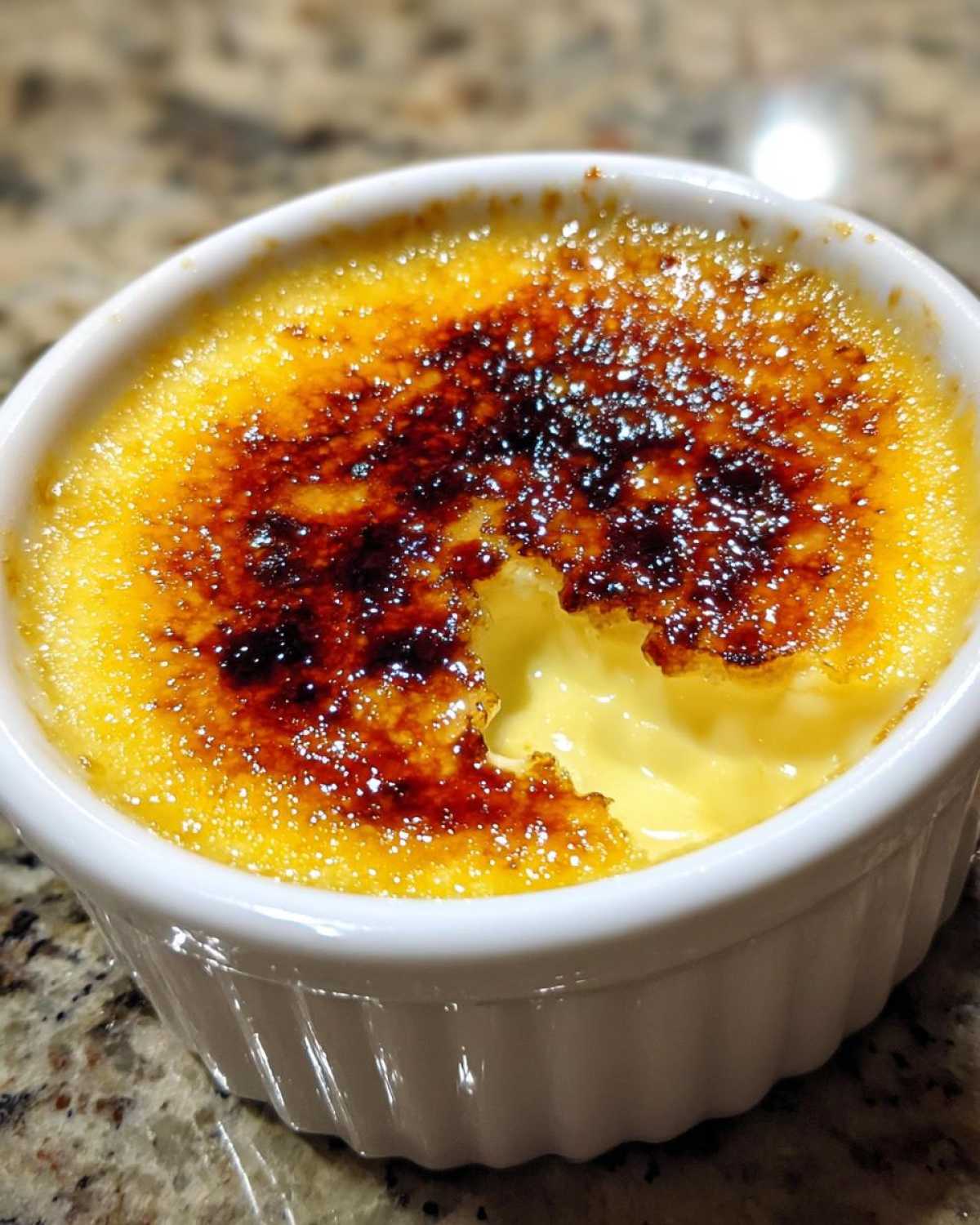 Classic Crème Brûlée - detail 1