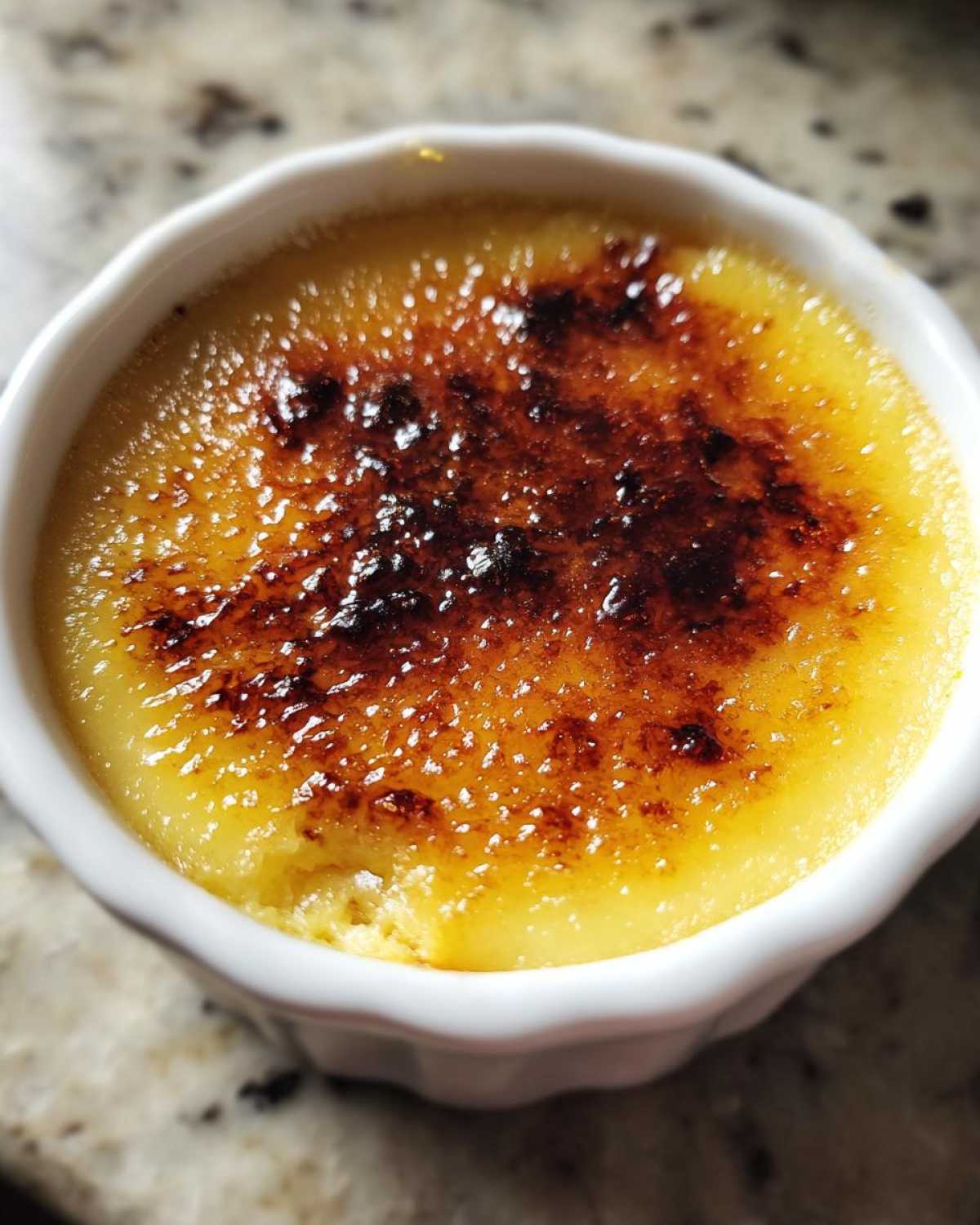 Classic Crème Brûlée - detail 2