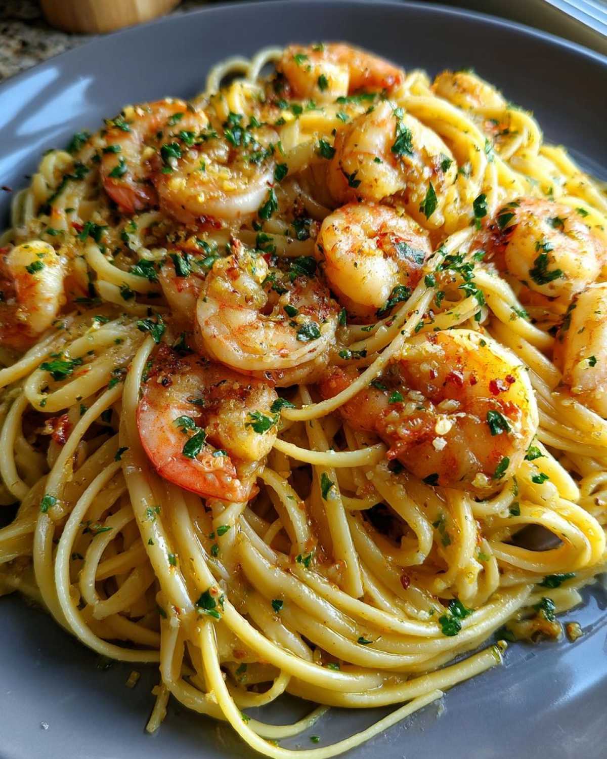 One-Pan Lemon Garlic Shrimp Pasta - detail 2
