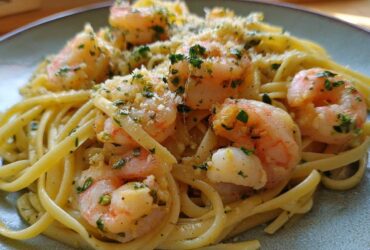 One-Pan Lemon Garlic Shrimp Pasta