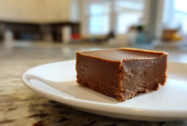 5-Ingredient Peanut Butter Chocolate Fudge
