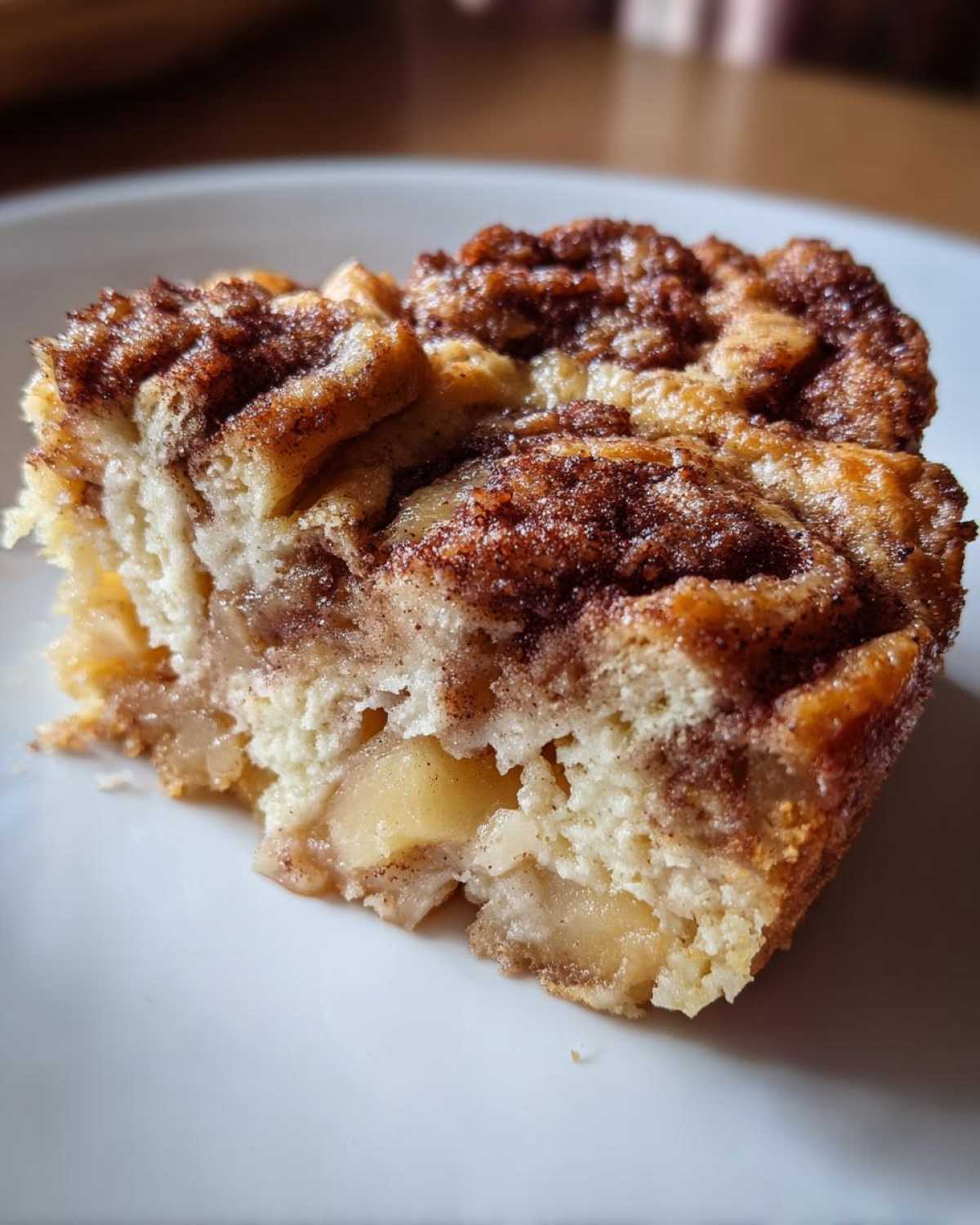 Cinnamon Roll Apple Pie (Dessert Mashup) - detail 4