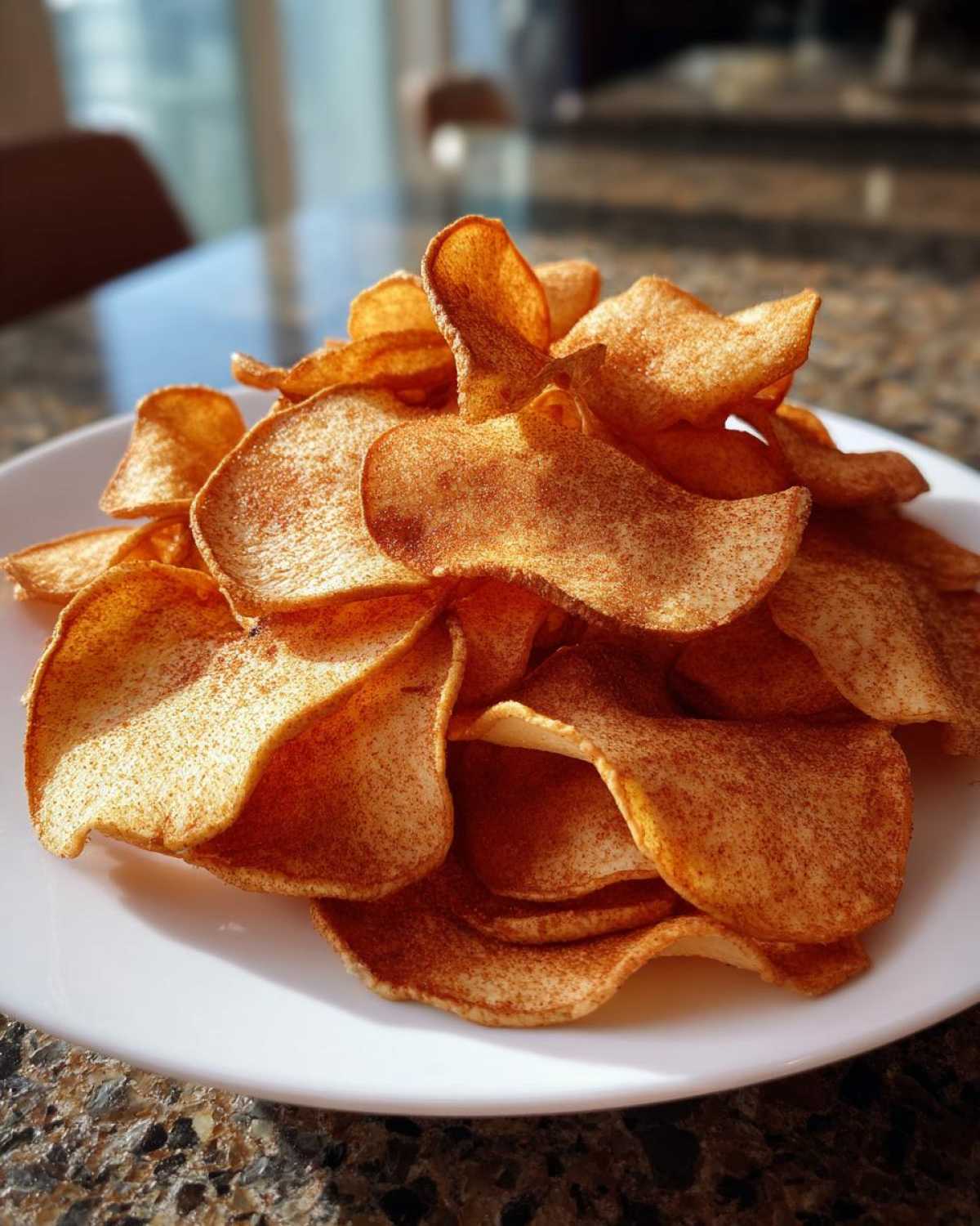 Crispy Baked Apple Chips with Cinnamon - detail 3