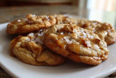 Salted Caramel Apple Pie Cookies