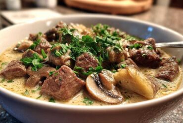 Slow Cooker Beef Stroganoff Soup