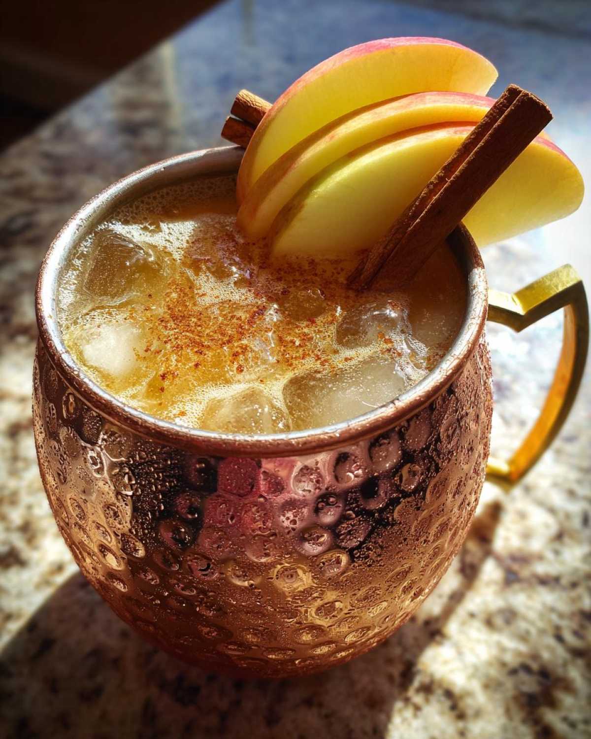 Spiced Apple Moscow Mule (Autumn Cocktail) - detail 2