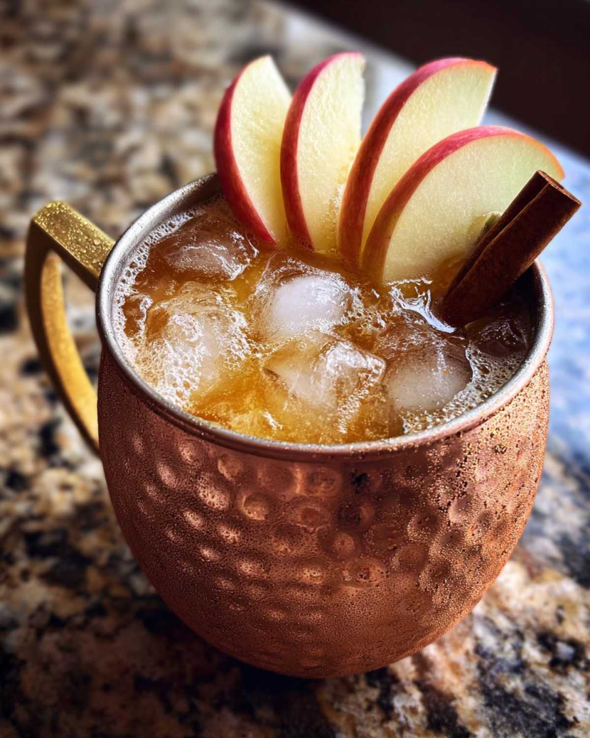 Spiced Apple Moscow Mule (Autumn Cocktail) - detail 3