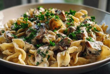 Vegan Creamy Mushroom Stroganoff