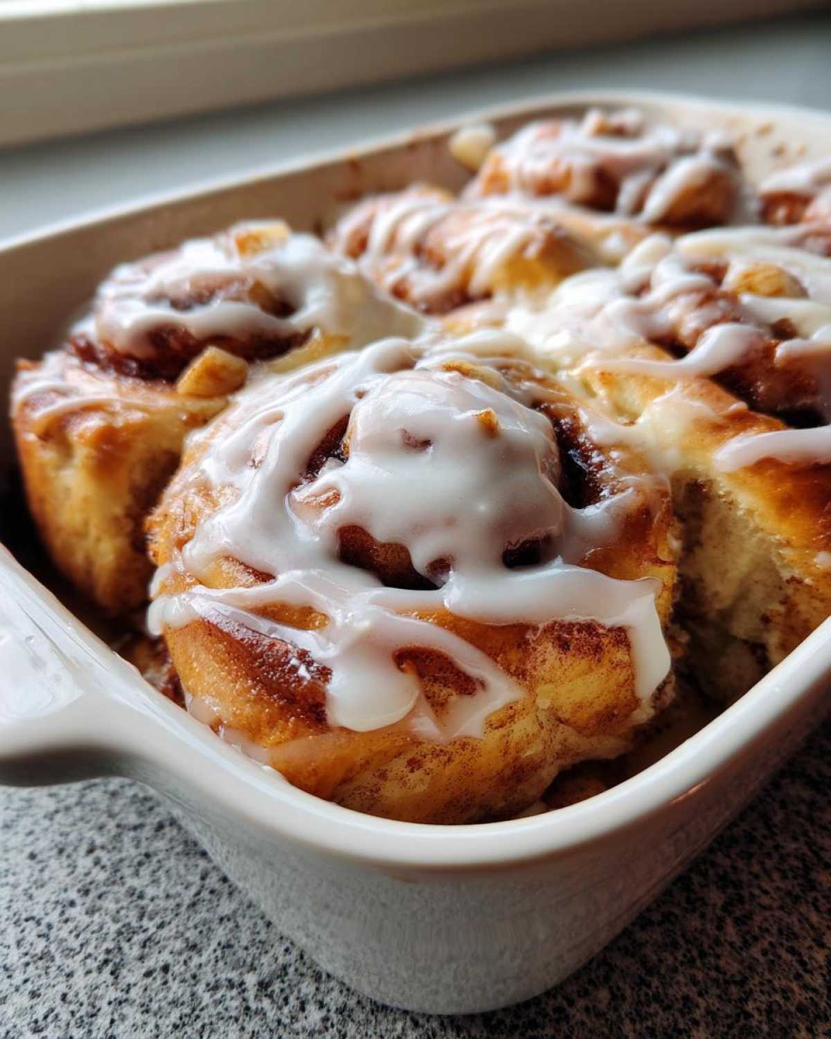 Apple Cinnamon Rolls - detail 1