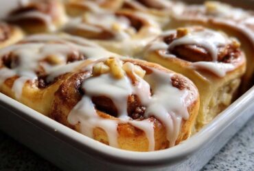 Apple Cinnamon Rolls