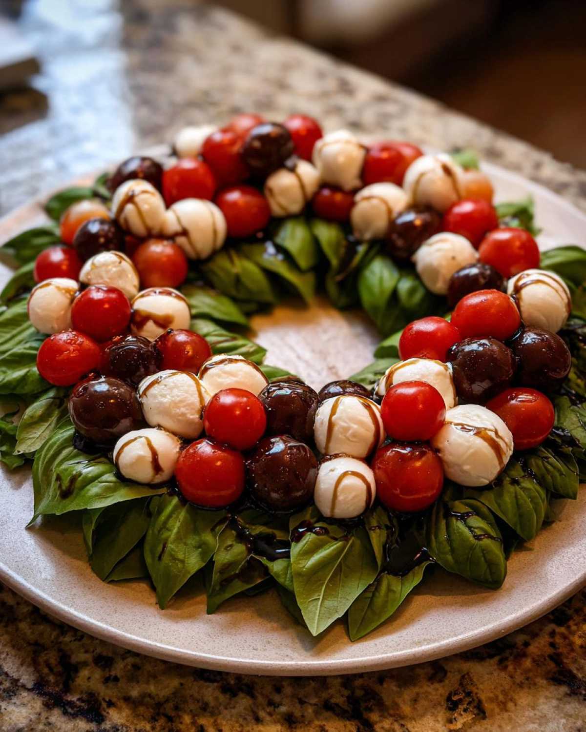 Caprese Christmas Wreath Board - detail 4