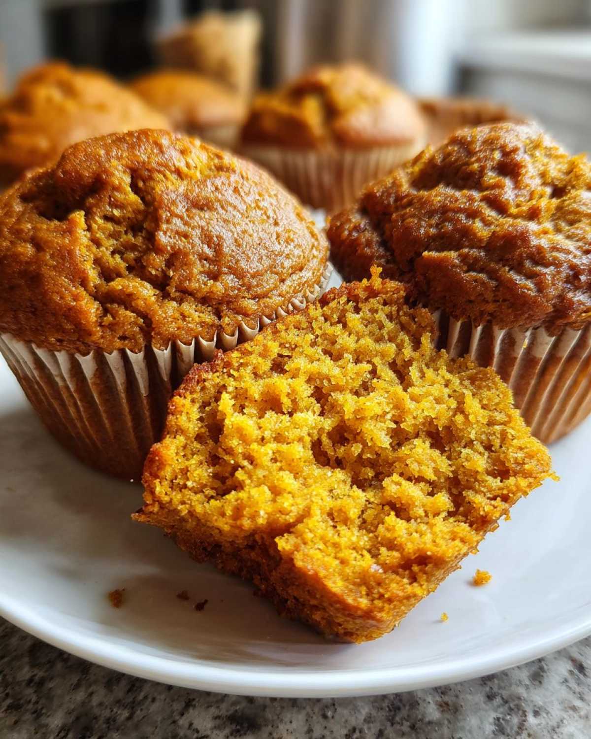 Classic pumpkin muffins - detail 4