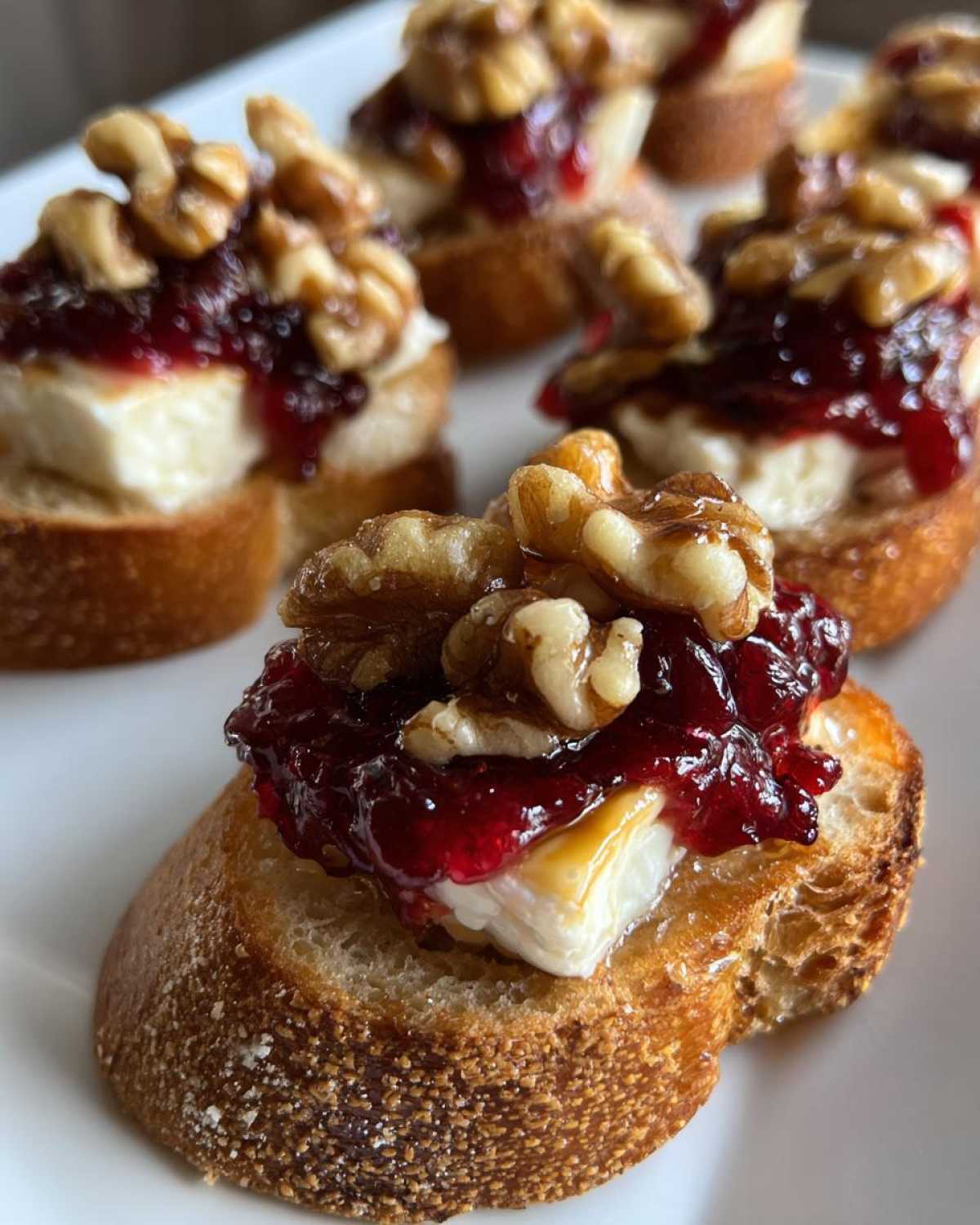 Cranberry Brie Bites with Walnuts - detail 2
