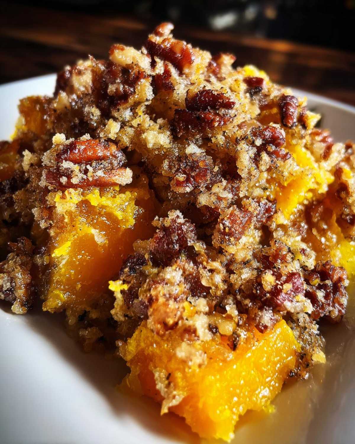 Crunchy topping squash casserole - detail 2