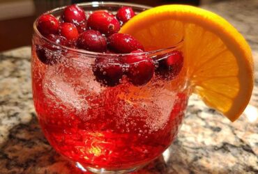 Non-Alcoholic Sparkling Cranberry Punch