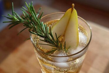 Pear and Rosemary Holiday Spritzer