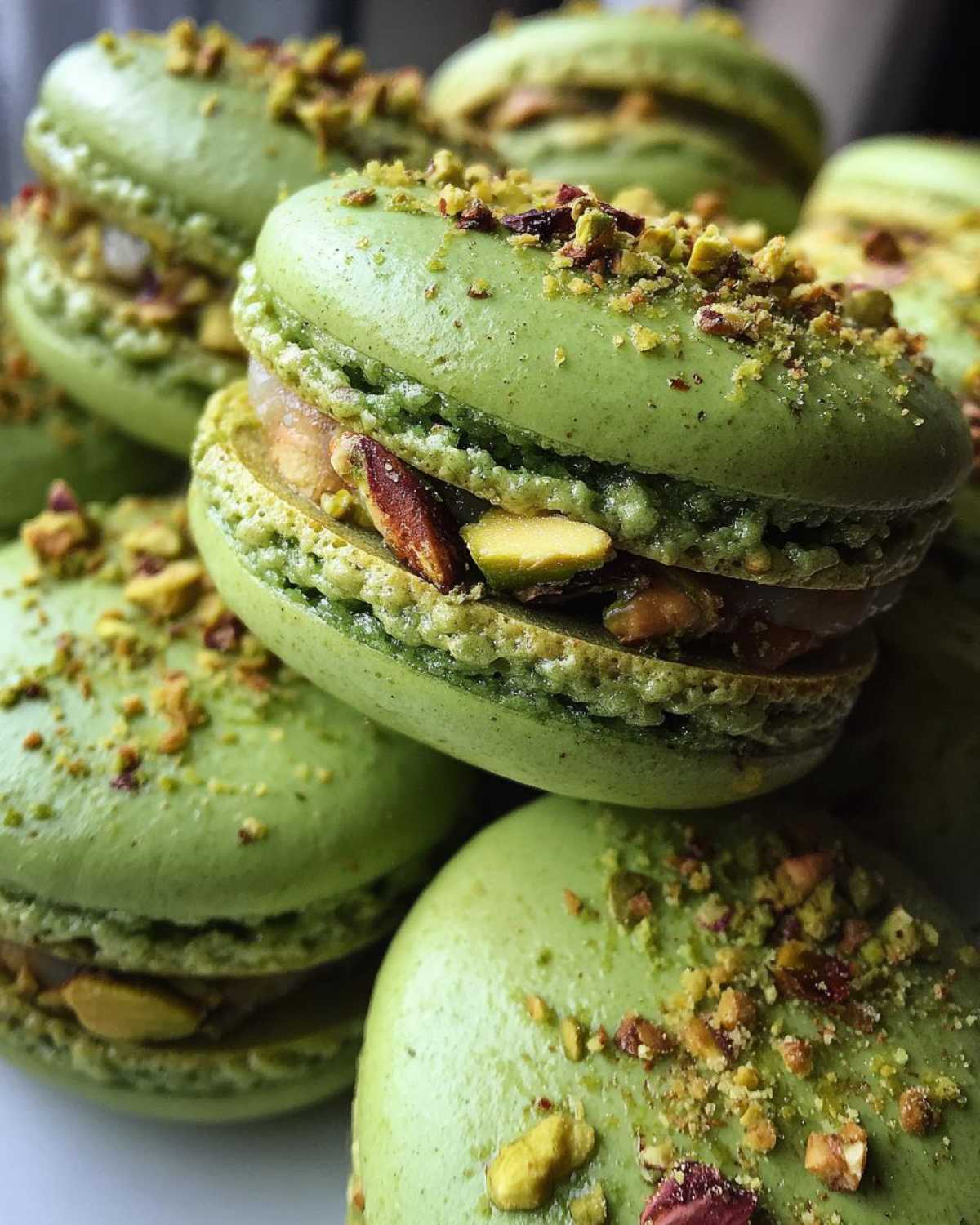 Pistachio Cardamom Macaroons - detail 4
