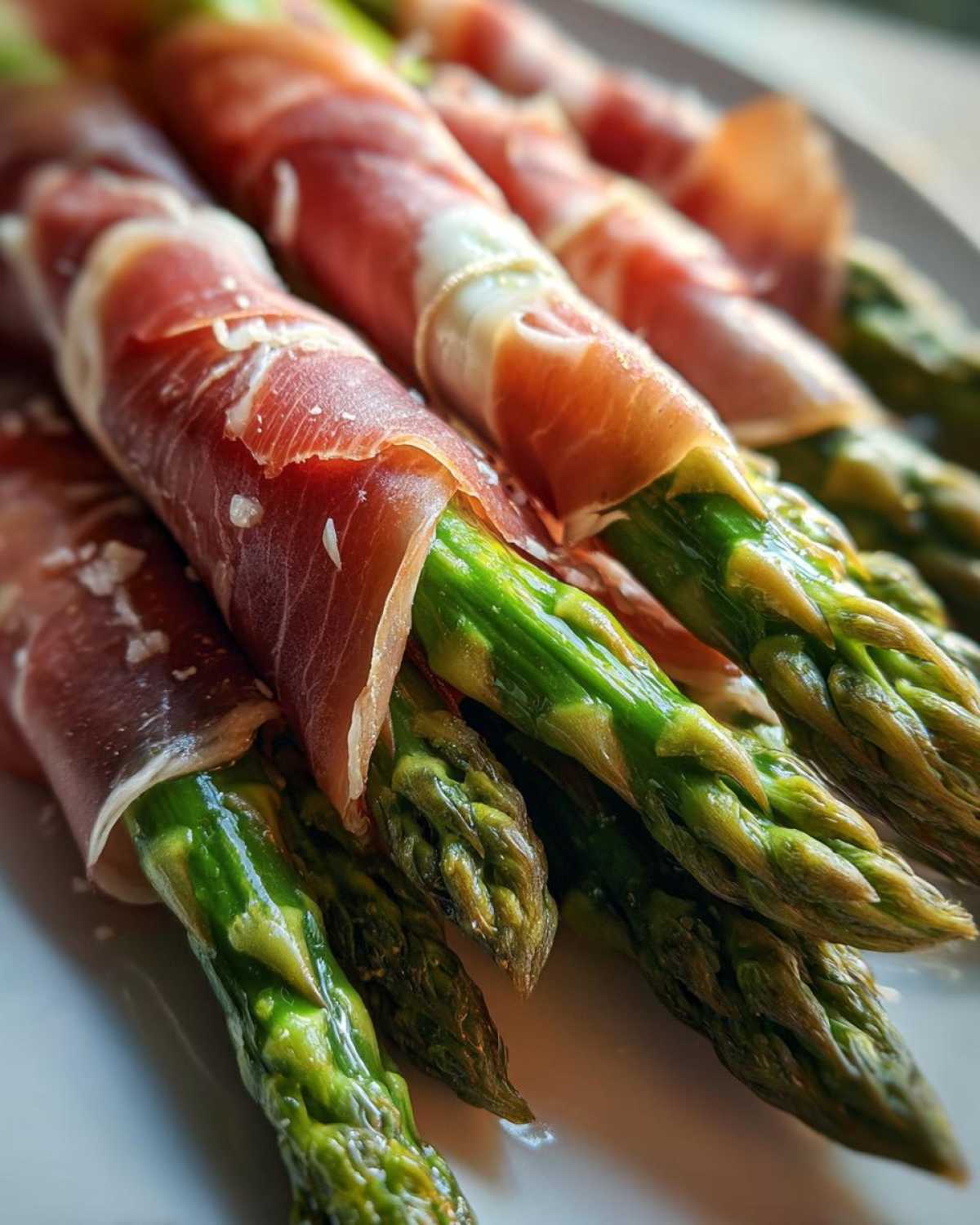 Prosciutto-Wrapped Asparagus Bundles - detail 2