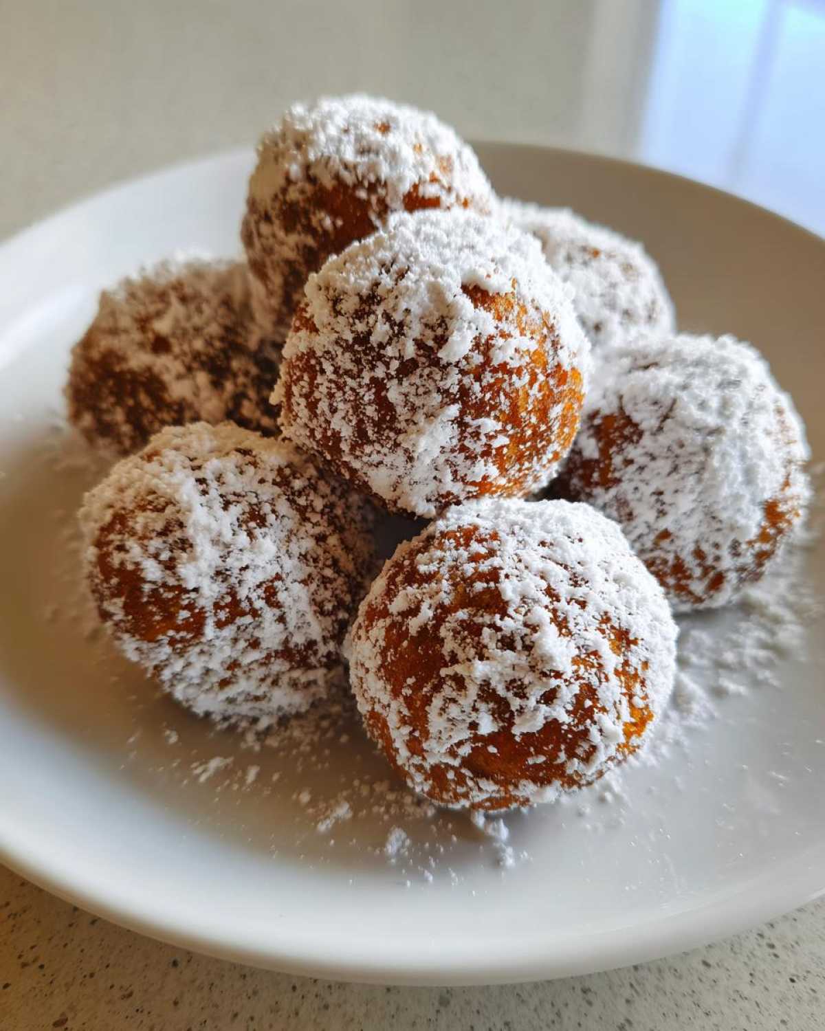 Pumpkin Spice Rum Balls - detail 1
