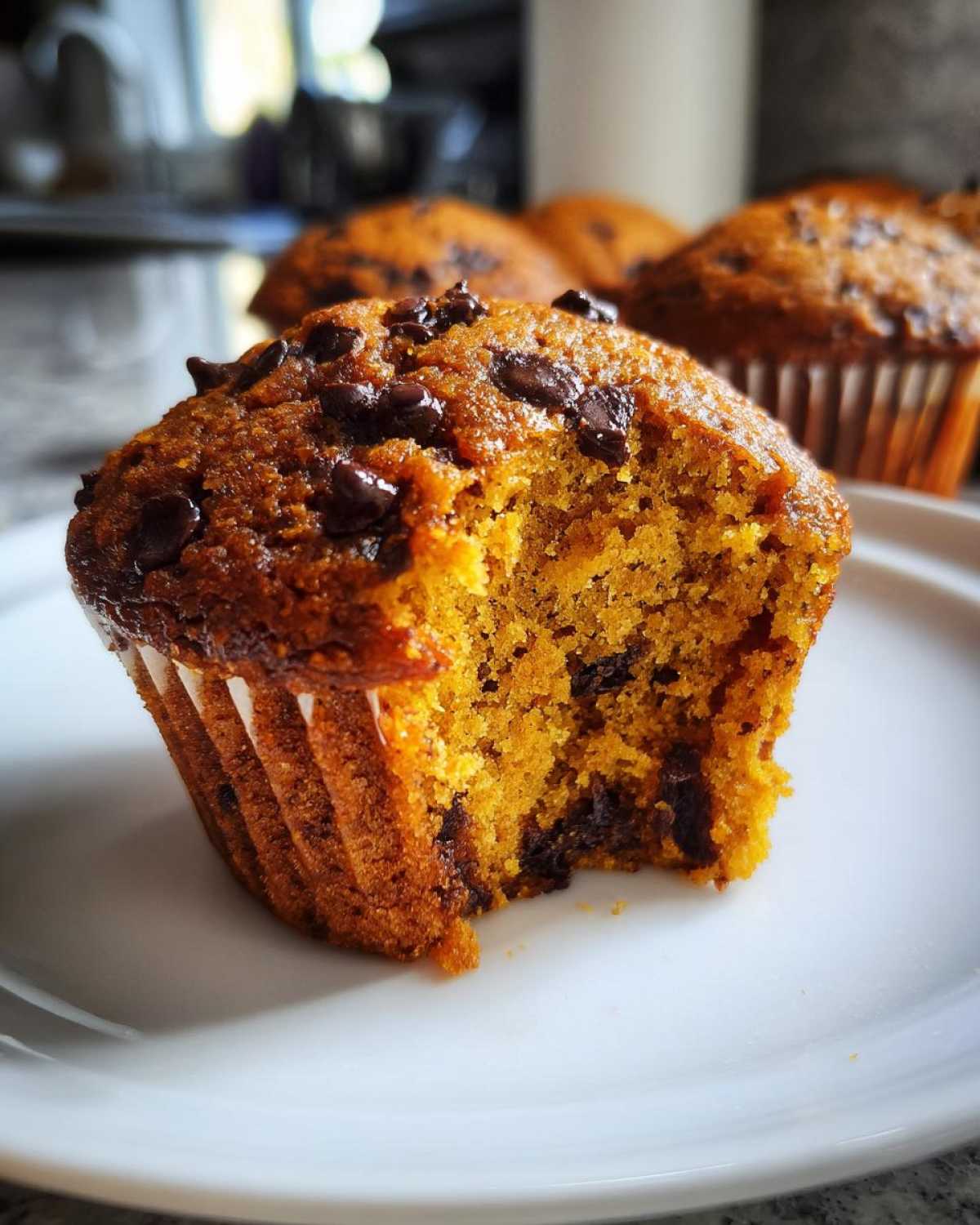 Pumpkin chocolate chip muffins - detail 3