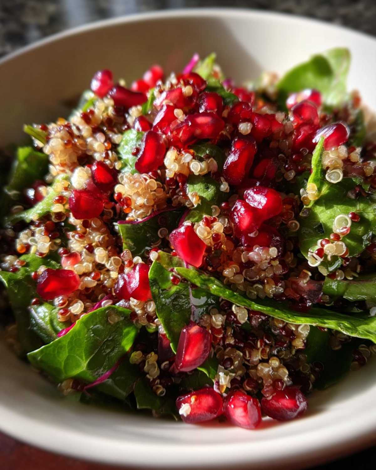 Quinoa Pomegranate Winter Salad (Vegan) - detail 1