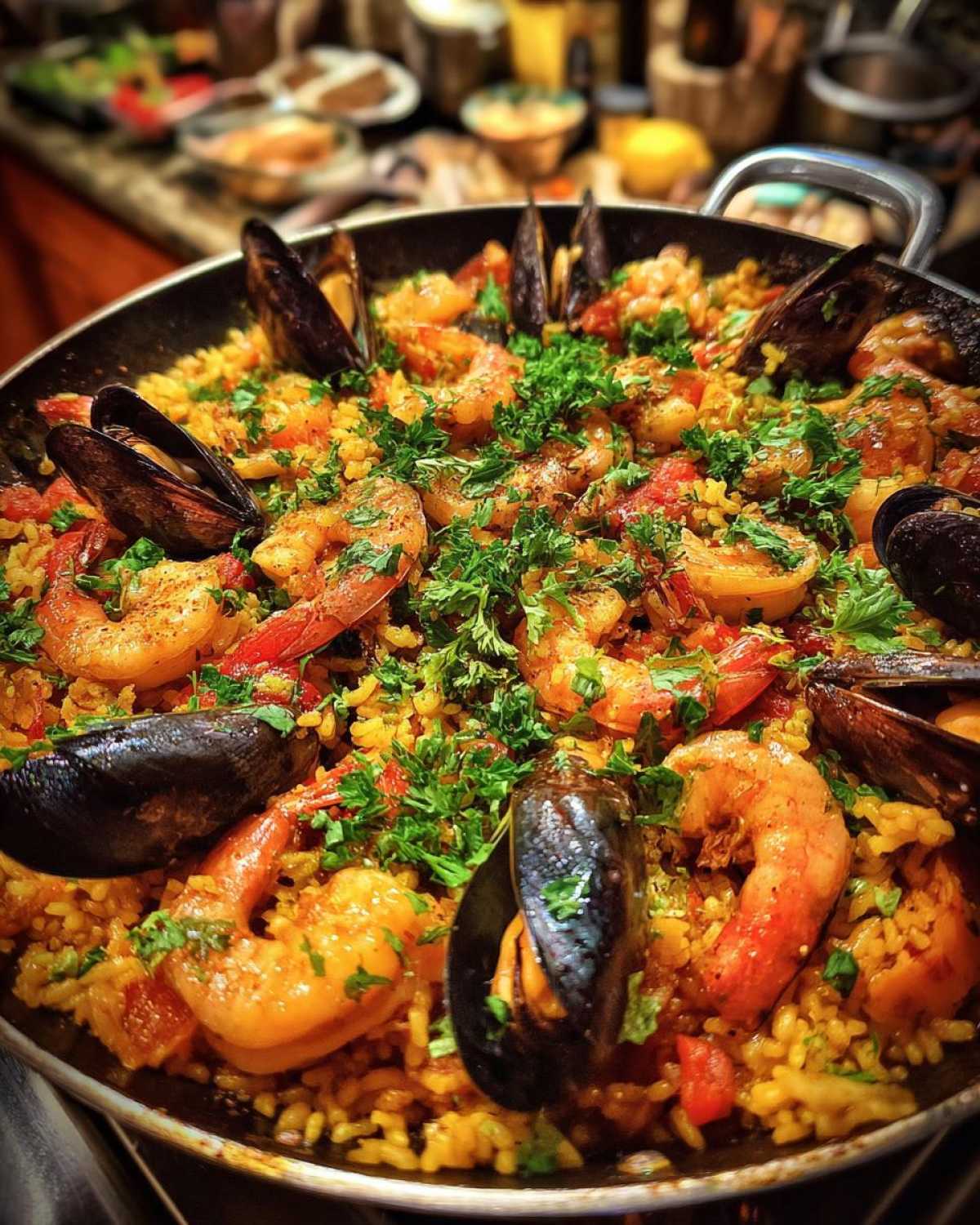 Seafood Paella Navidad - detail 2