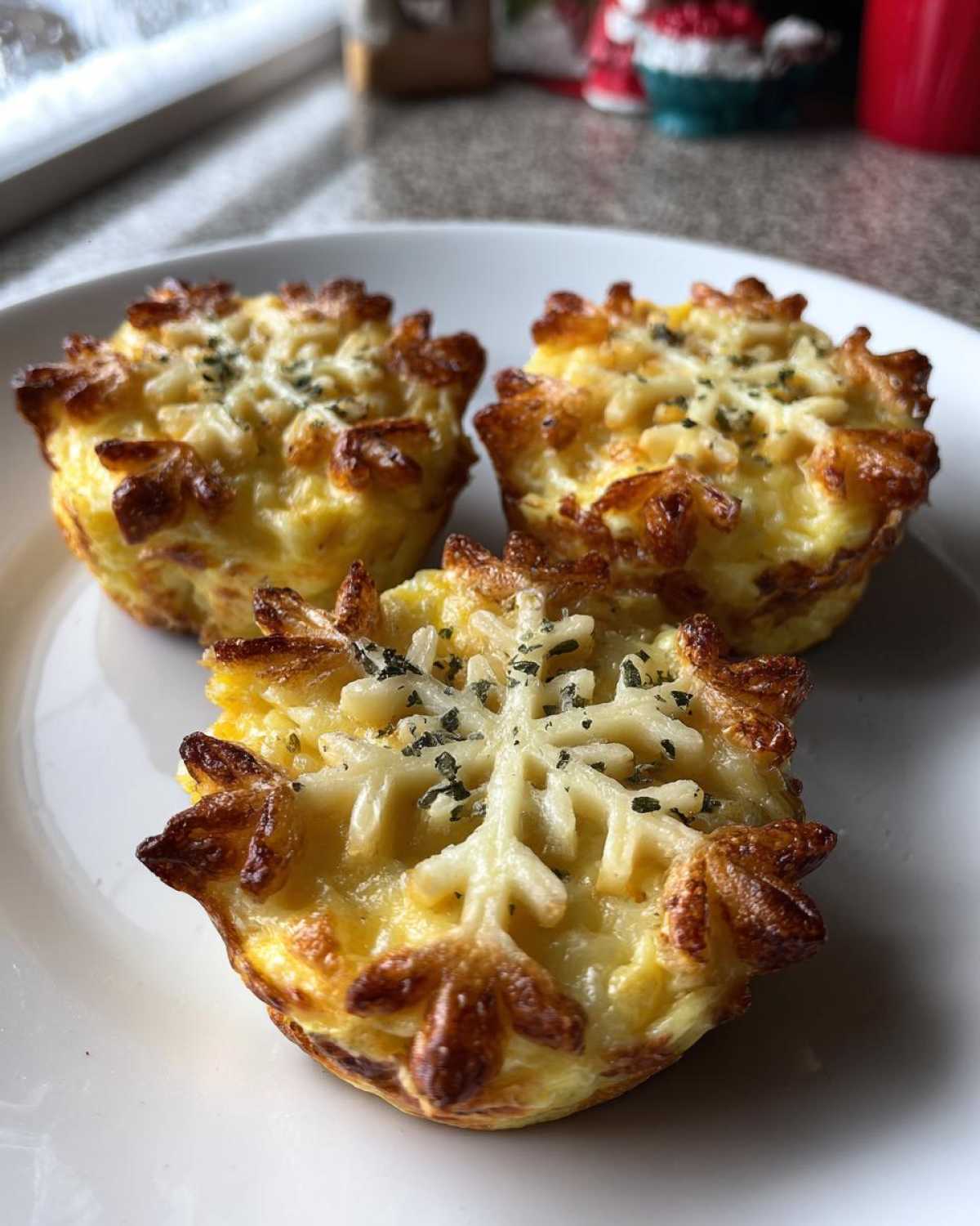 Snowflake Omelette Cups with Cheese - detail 1