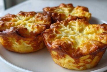 Snowflake Omelette Cups with Cheese