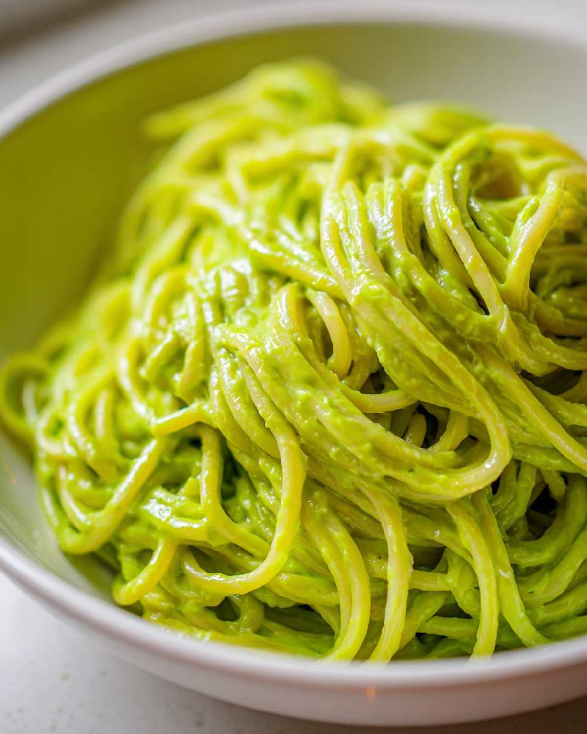 Creamy Avocado Pasta - detail 1