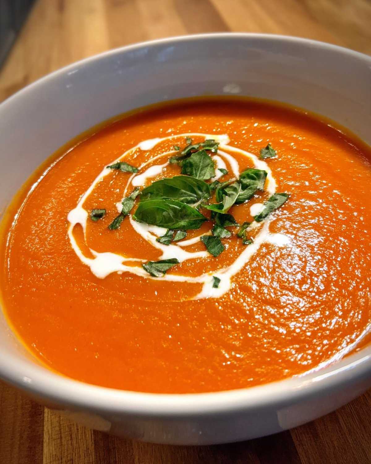 Creamy Roasted Tomato Soup - detail 2