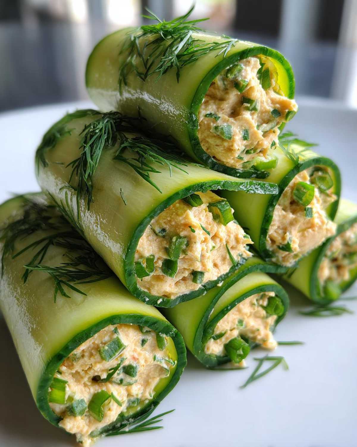 Cucumber Hummus Roll-Ups - detail 1