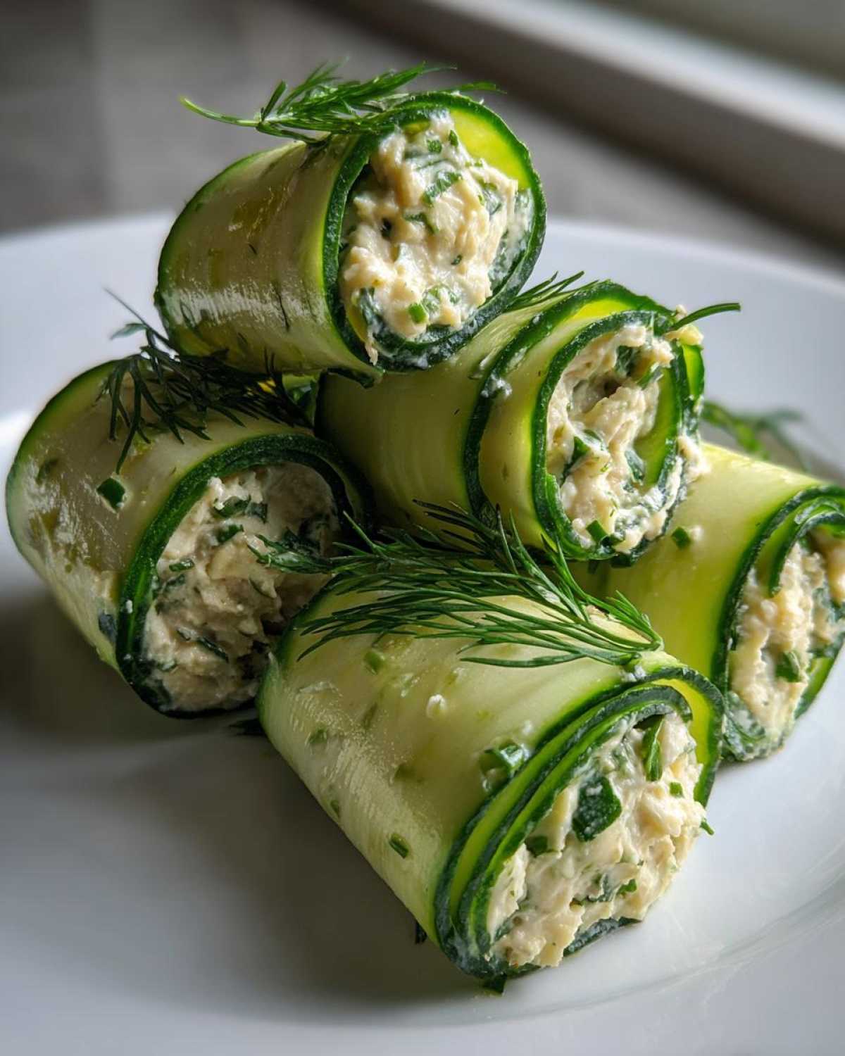 Cucumber Hummus Roll-Ups - detail 4
