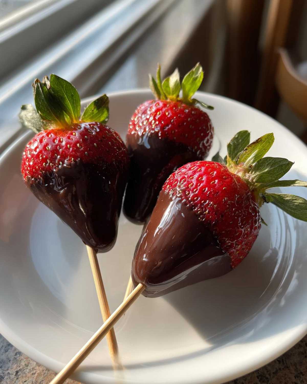 Dark Chocolate Covered Strawberry Skewers - detail 2