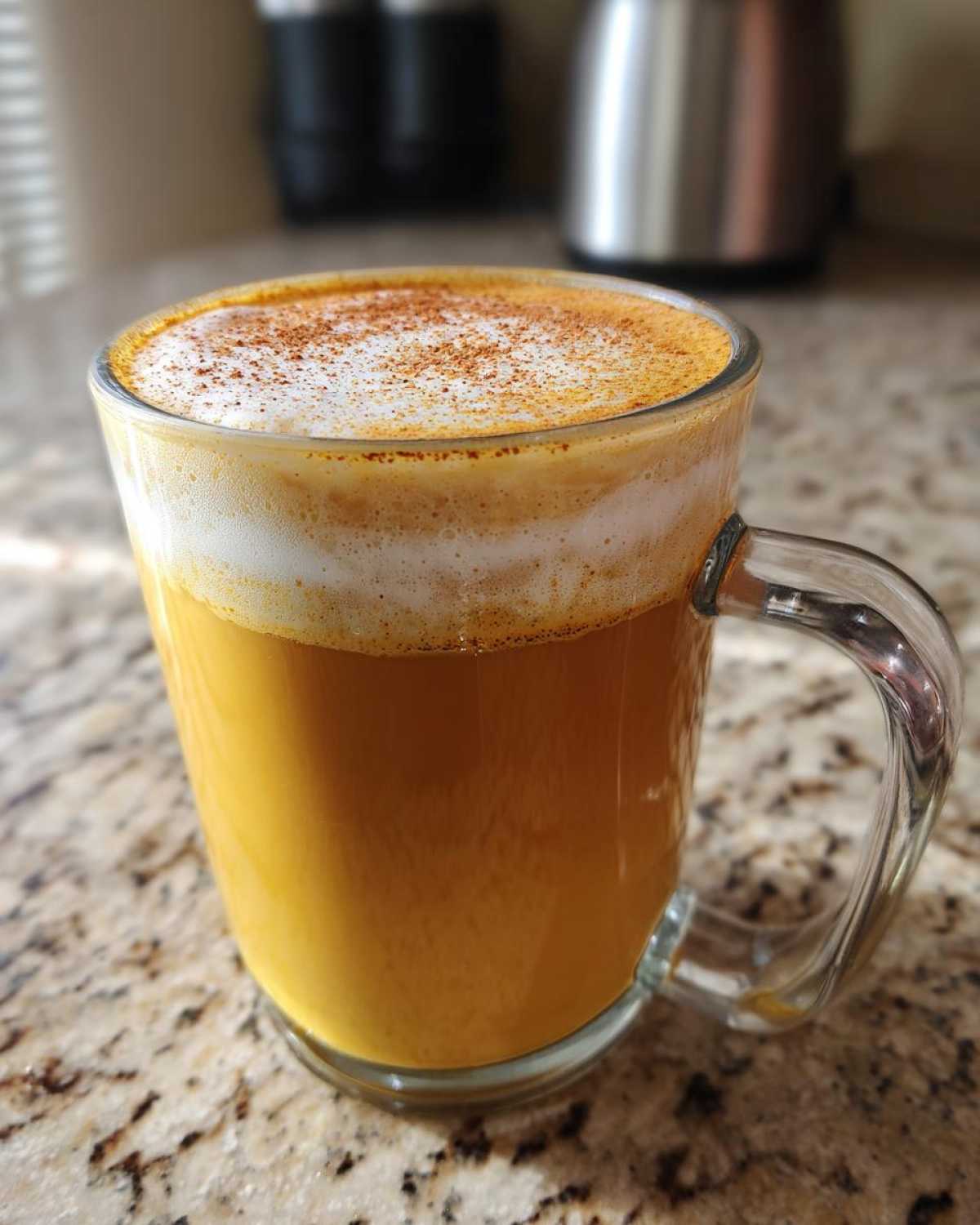 Golden Oatmeal Milk Latte - detail 1