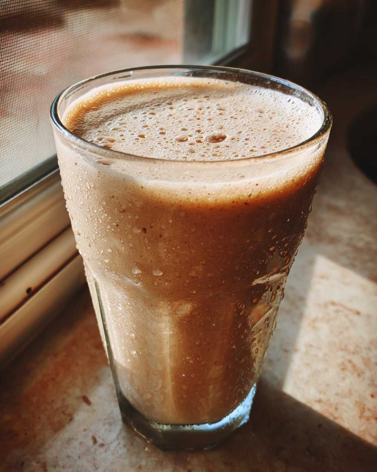 Homemade Gingerbread Protein Shake - detail 1