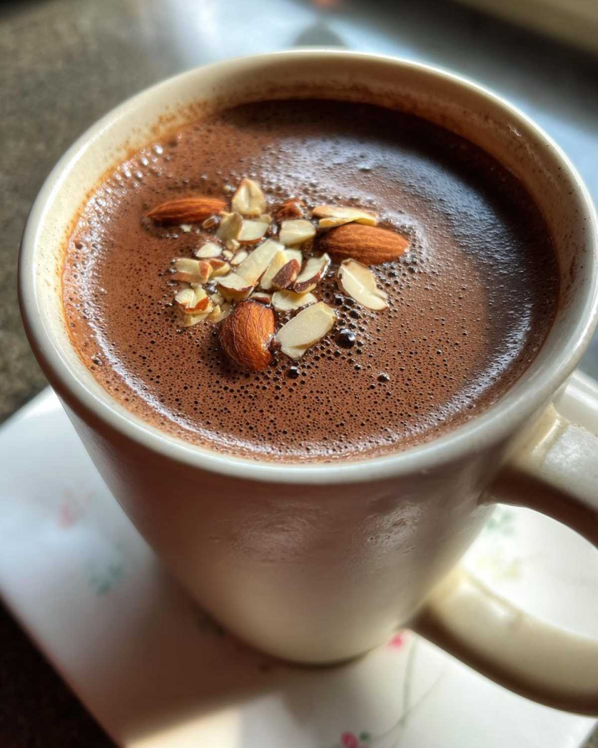 Hot Almond Mocha with Dates - detail 3