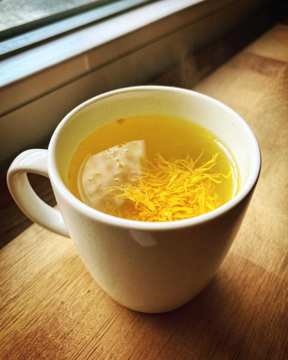Immune-Boosting Ginger Turmeric Tea - detail 1