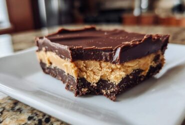 Peanut Butter Cup Fudge Bars