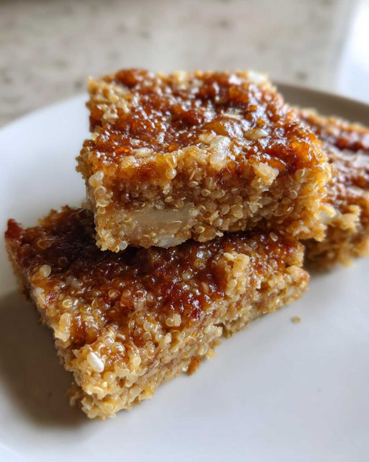 Quinoa Apple Cinnamon Breakfast Bars - detail 1