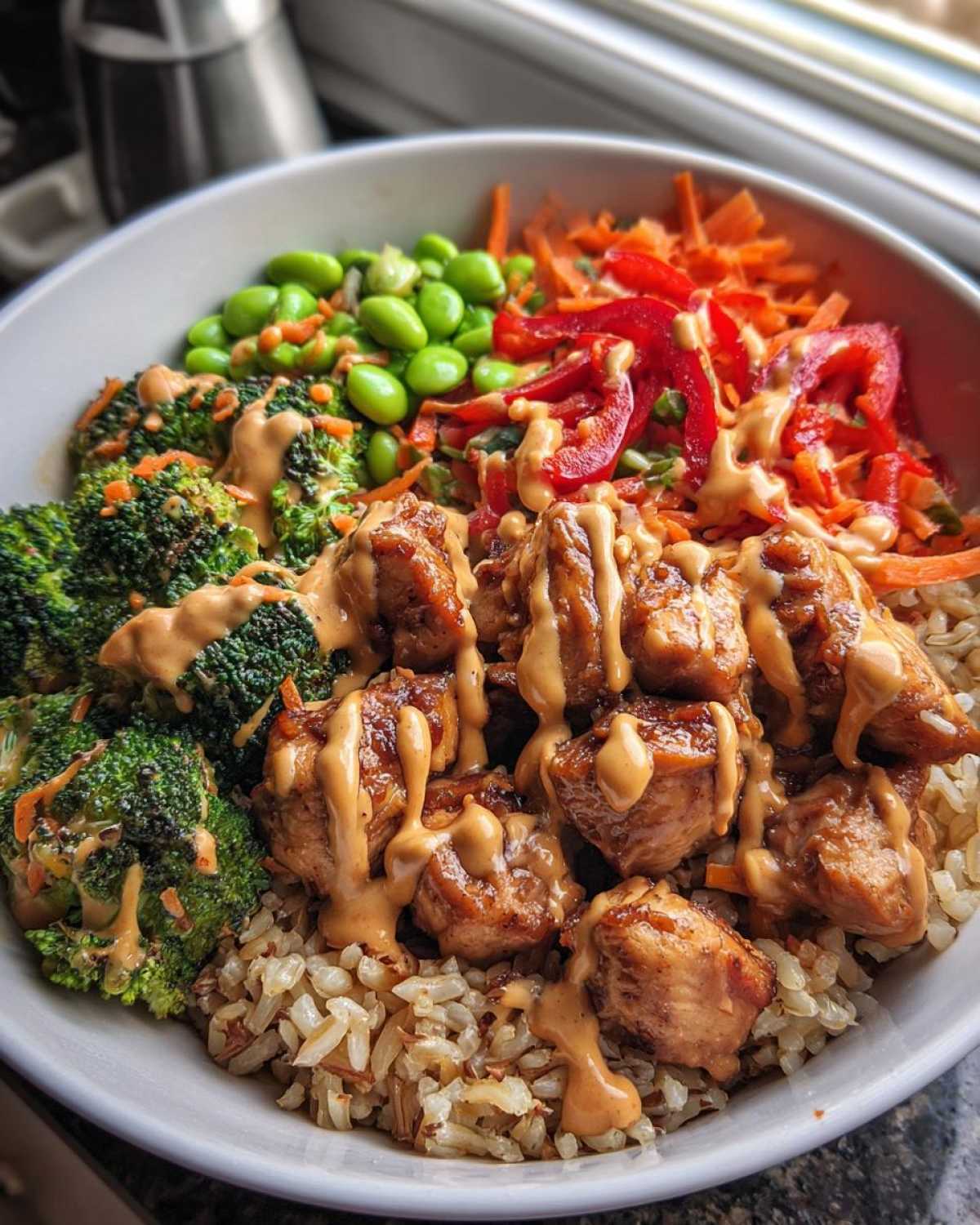 Thai Peanut Chicken Buddha Bowl - detail 1