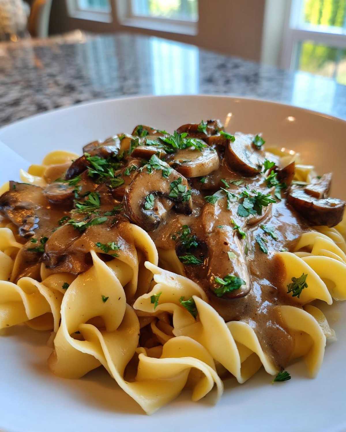 Vegan Mushroom Stroganoff - detail 2